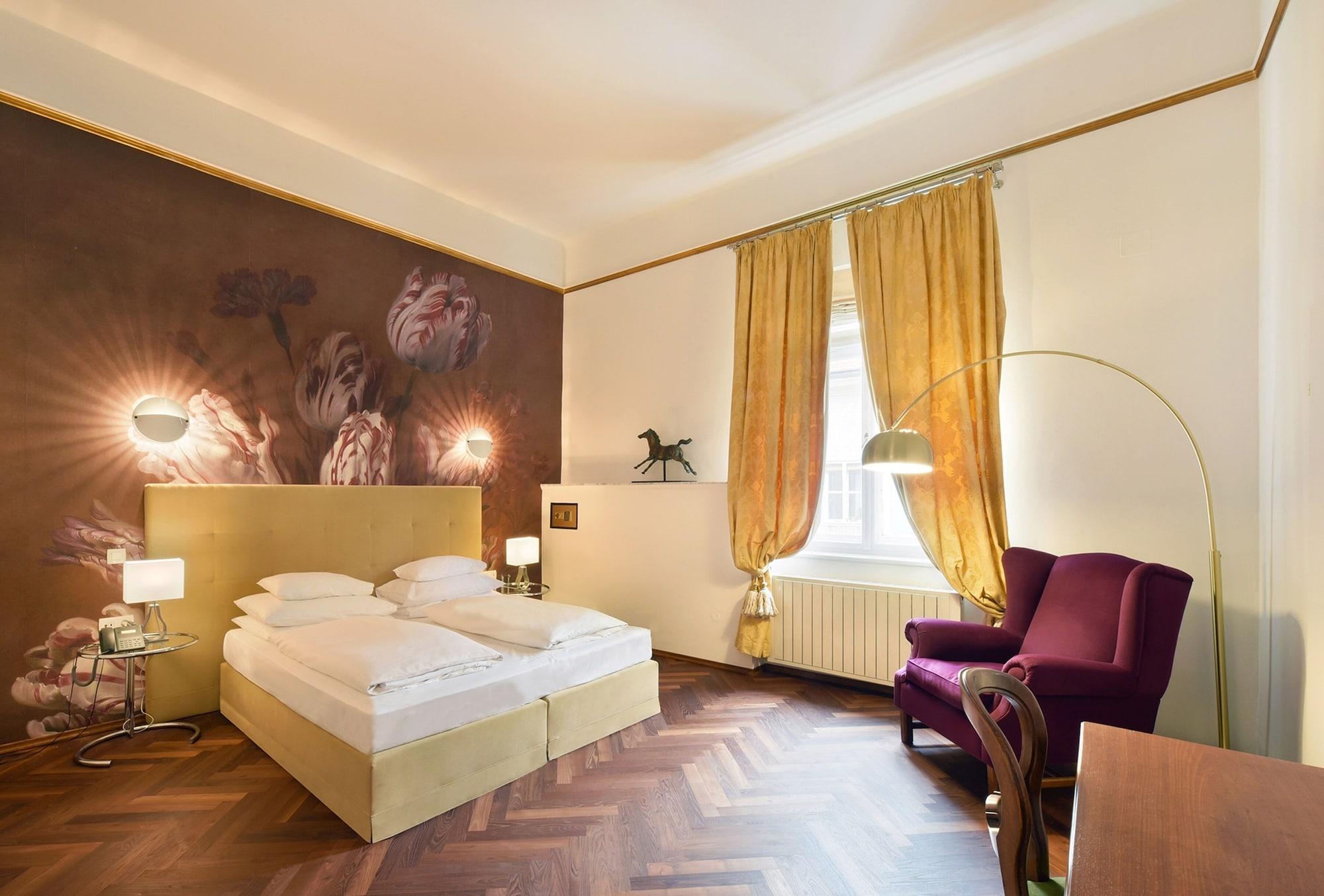 Boutique Hotel Dom - Rooms & Suites Graz Buitenkant foto