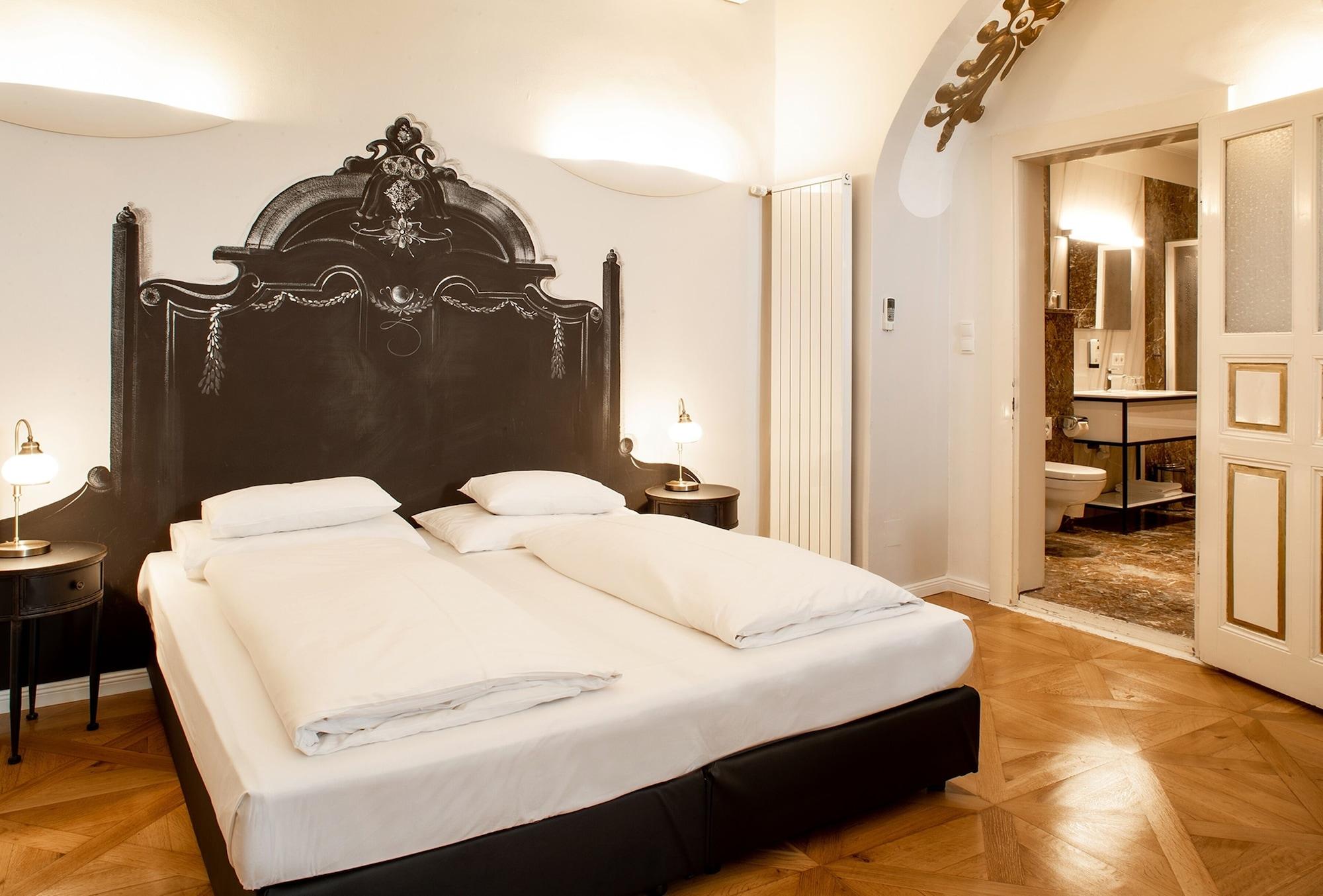 Boutique Hotel Dom - Rooms & Suites Graz Buitenkant foto