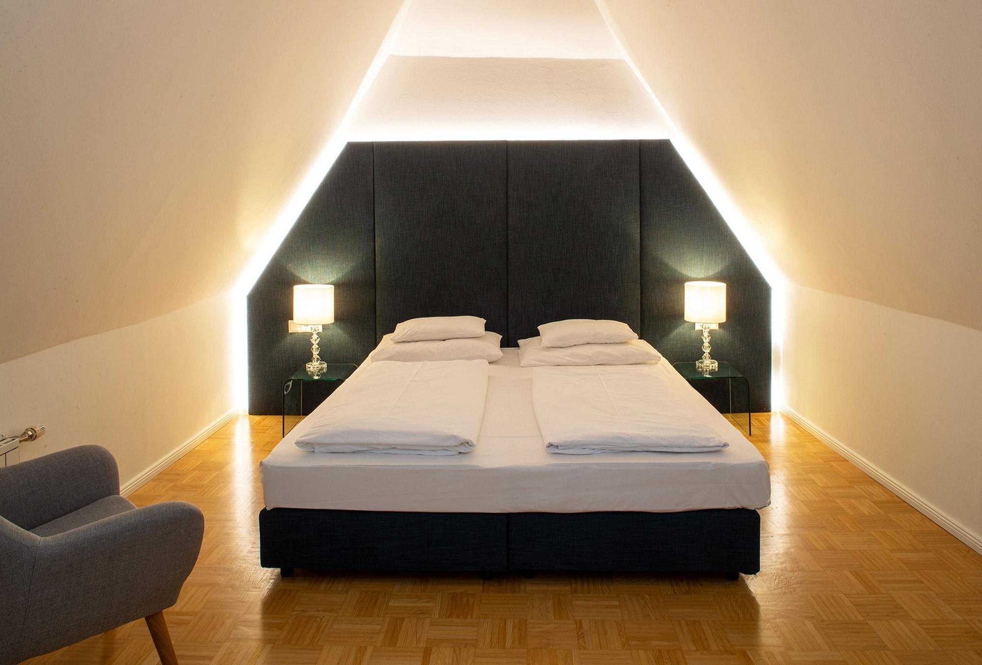 Boutique Hotel Dom - Rooms & Suites Graz Buitenkant foto