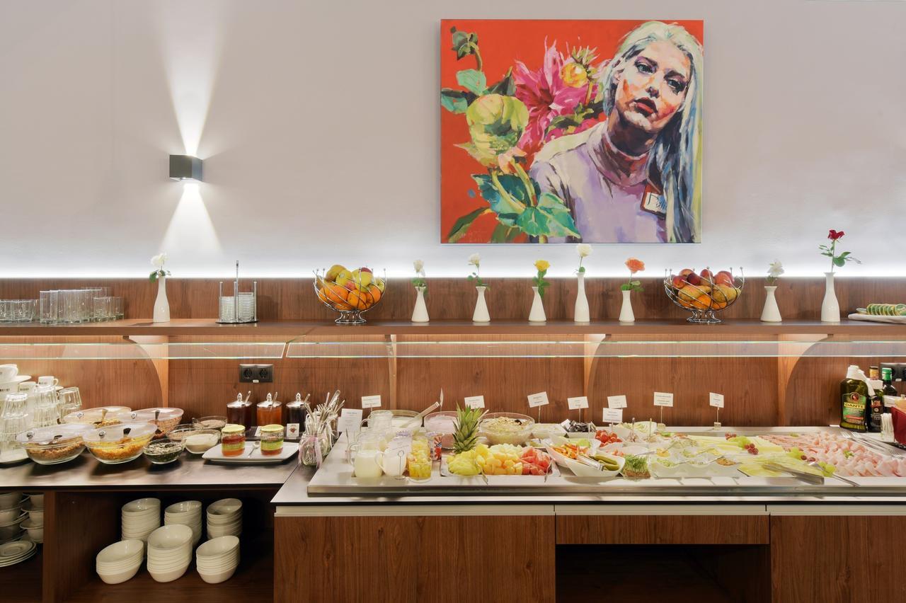 Boutique Hotel Dom - Rooms & Suites Graz Buitenkant foto